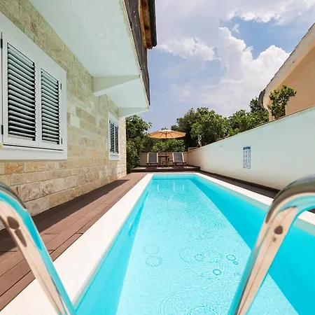 My Dalmatia - Naledi With Shared Pool * Mrljane